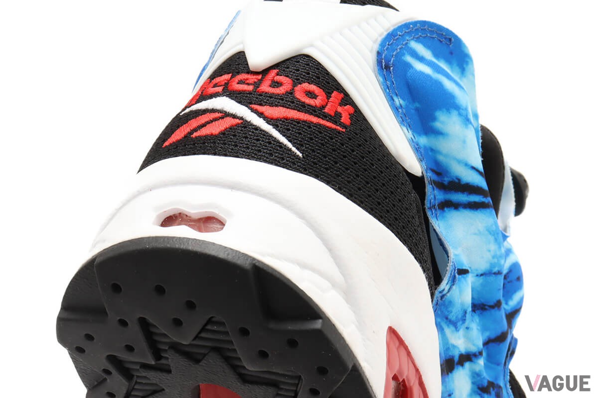 90年代のスニーカーブームを牽引したReebok INSTAPUMP FURY 94をベースに採用