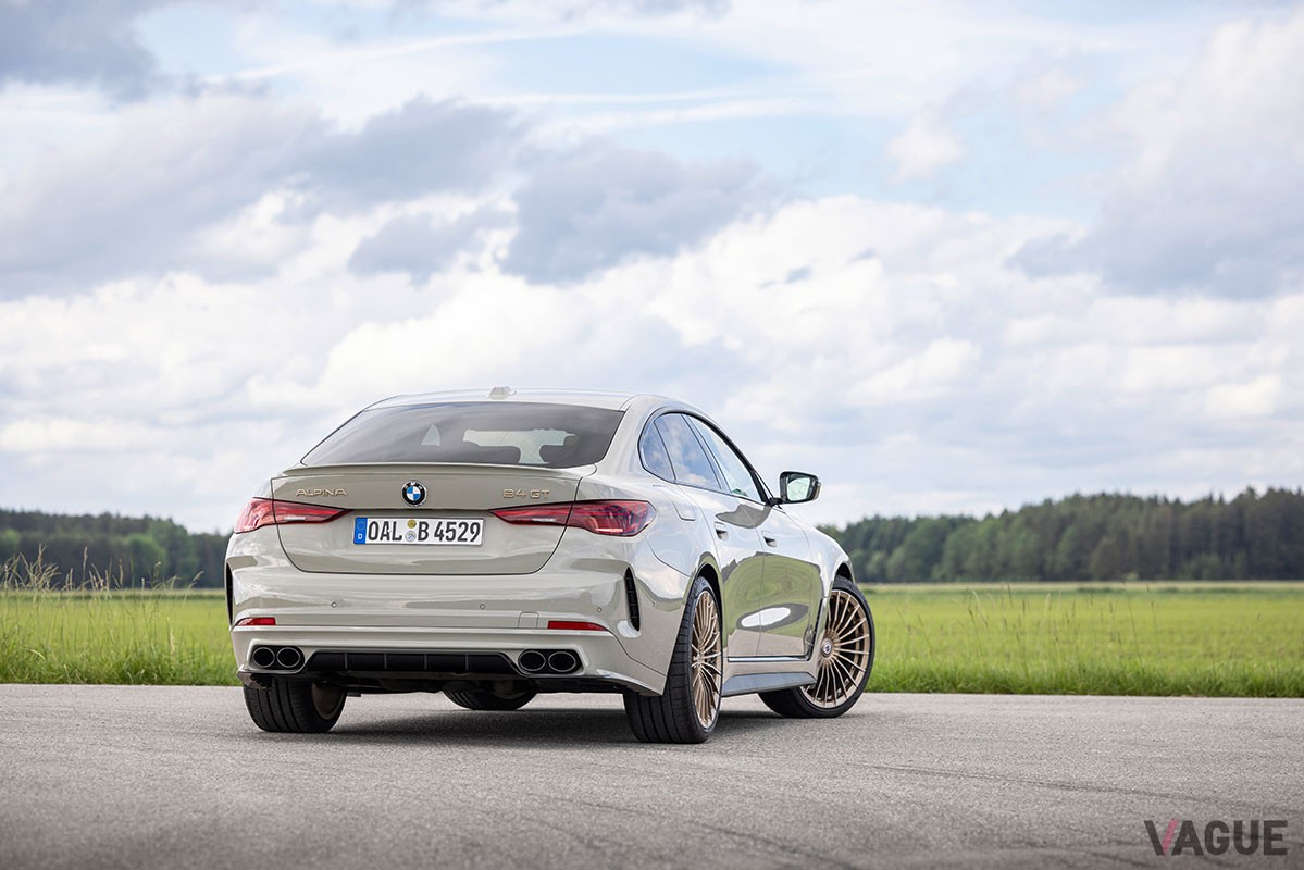 流麗かつ高性能なBMWアルピナ「B4 GTグランクーペ」