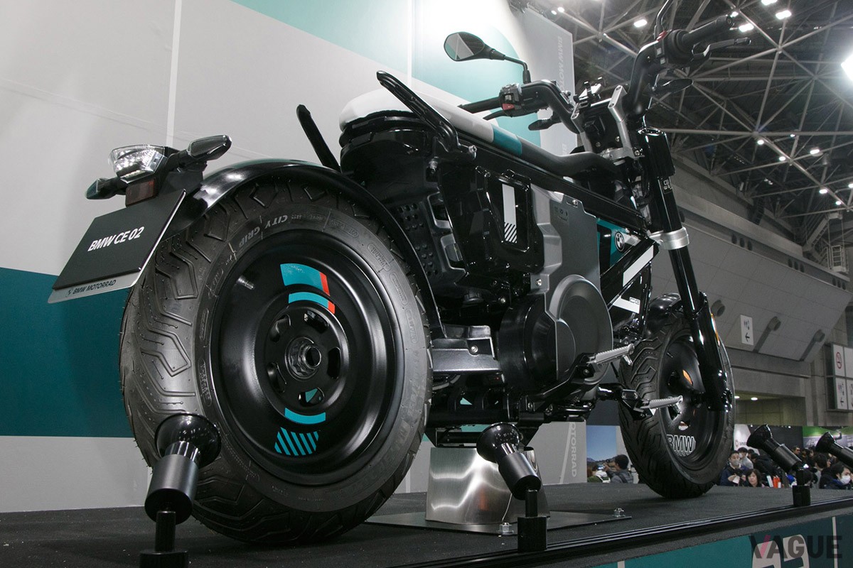 BMWモトラッドが日本に正式導入した“eパルクーラー” 「CE 02」