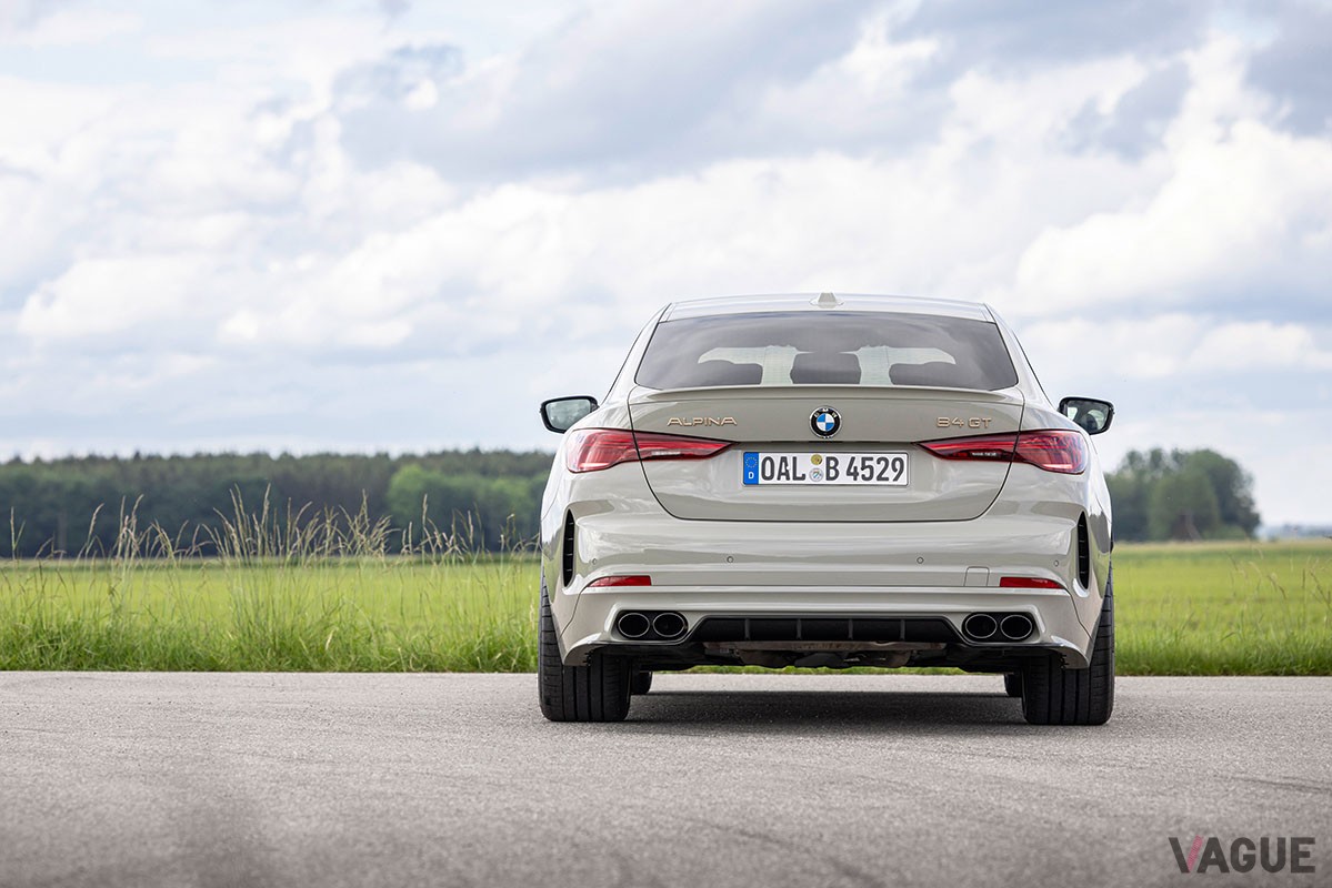 流麗かつ高性能なBMWアルピナ「B4 GTグランクーペ」