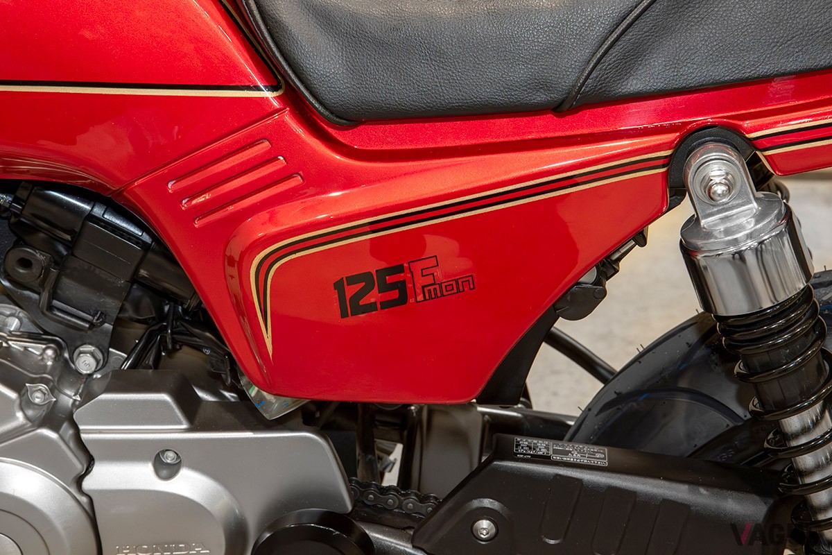 カスタムショップ・TTRモータースが手がけた「エフモン」は、「モンキー125」にパーツをかぶせるだけで「CB750F」風にカスタム可能