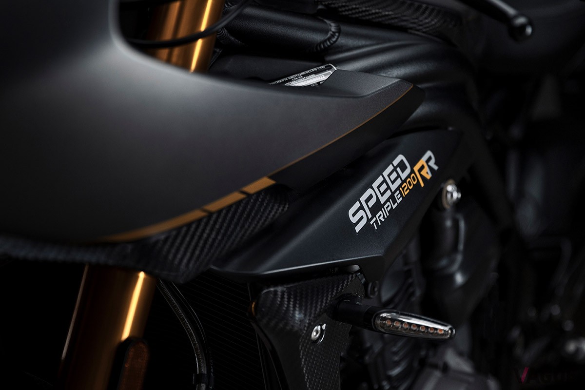 トライアンフ「スピード トリプル 1200 RR ブライトリング Limited Edition」