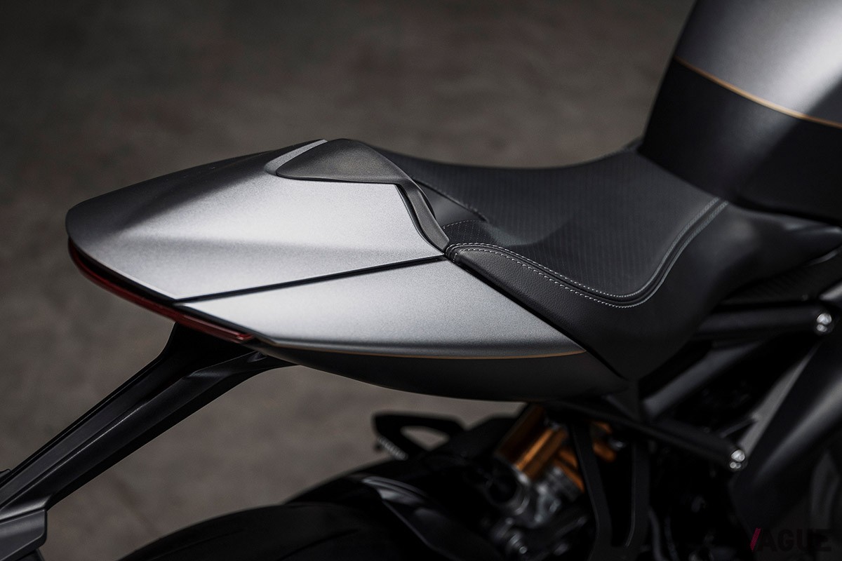 トライアンフ「スピード トリプル 1200 RR ブライトリング Limited Edition」