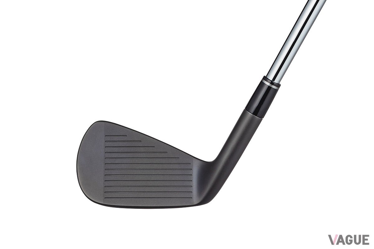 旗艦モデルをシャンパンゴールドとマットブラック仕上げにリファインしたフォーティーンの数量限定ブレードアイアン「RM-BLADE」