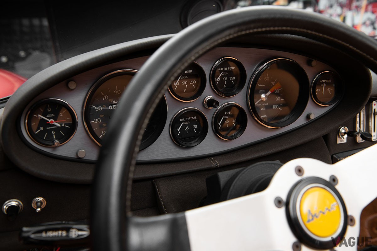 オークションに登場した1974年式フェラーリ「ディーノ246GTS」 Darin Schnabel ©2024 Courtesy of RM Sotheby's