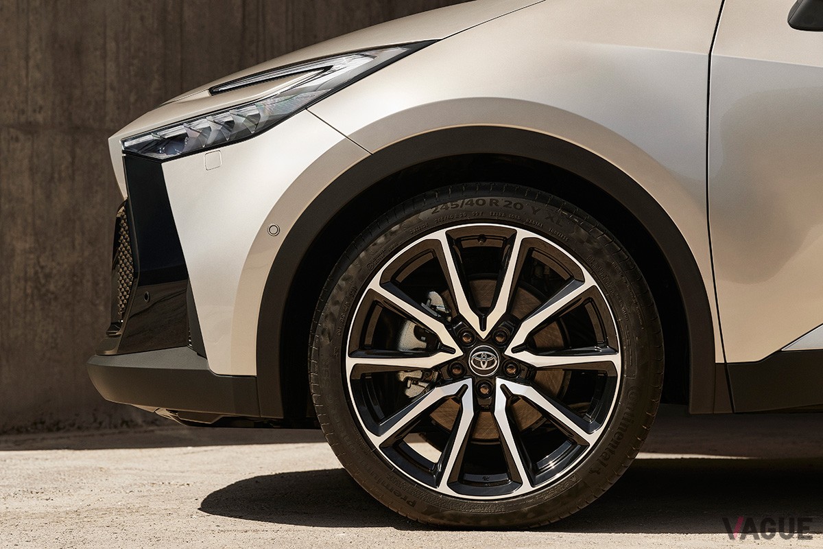 欧州で世界初公開されたトヨタ新型「C-HR」