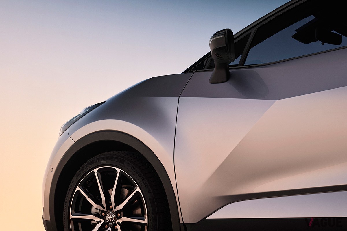 欧州で世界初公開されたトヨタ新型「C-HR」