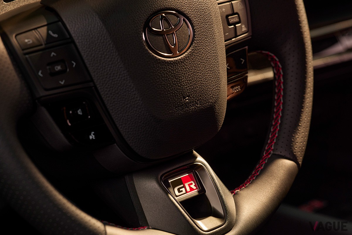 欧州で世界初公開されたトヨタ新型「C-HR」