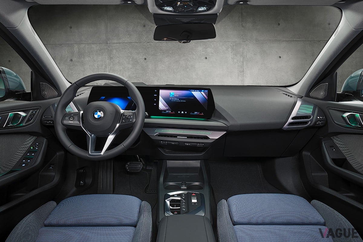 2024年6月に世界初公開されたBMW新型「1シリーズ」のインテリア