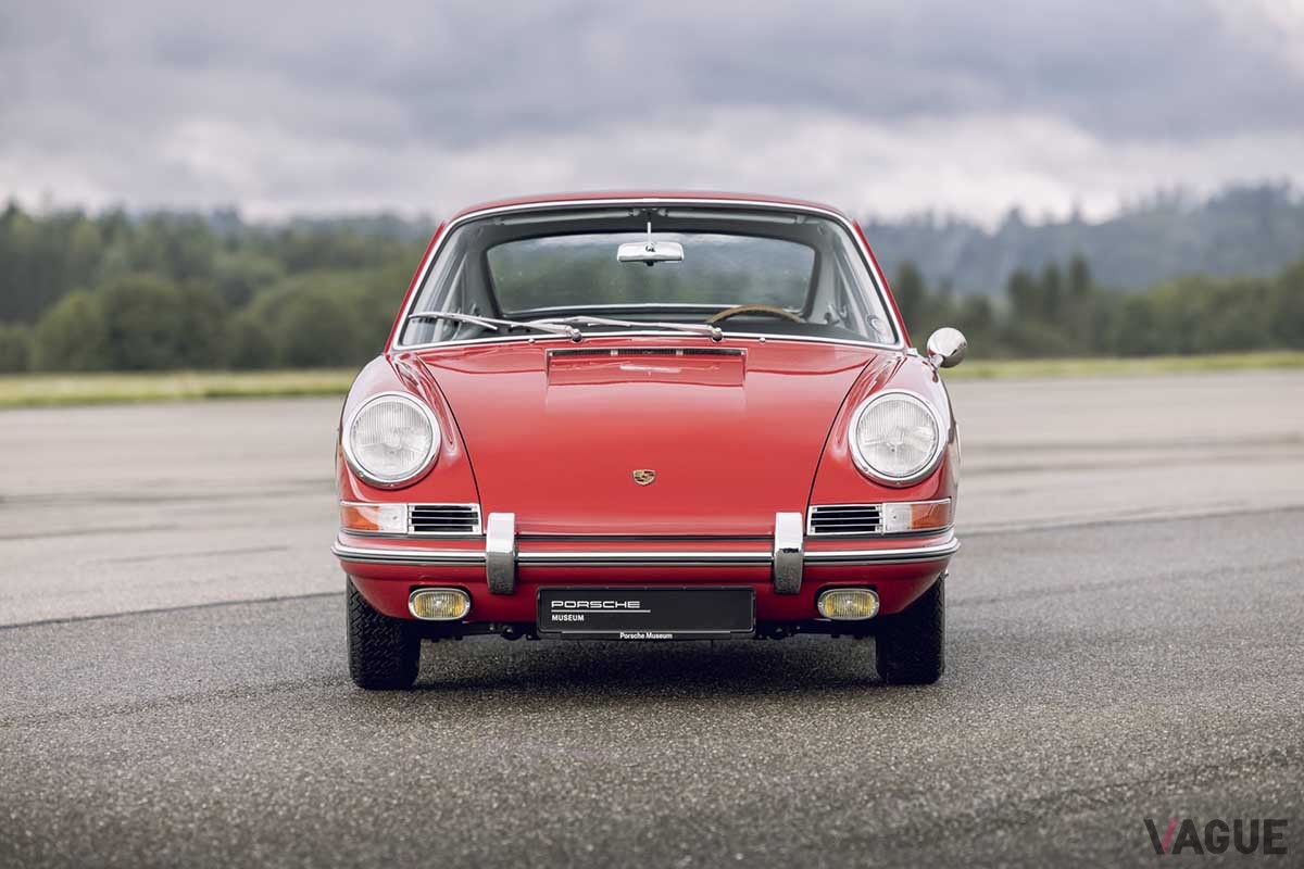 1963年に登場したポルシェ初代「911」（901型）