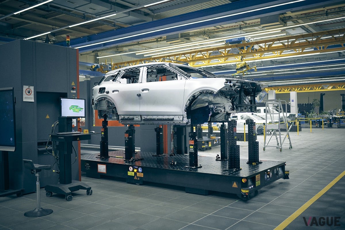 ドイツにあるフォード・ケルン工場で生産が開始された新型「エクスプローラーEV」