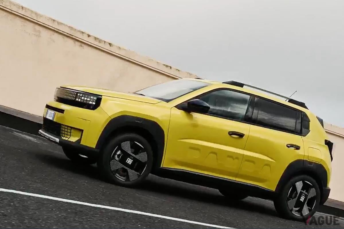 世界初公開されたフィアット新型「グランデパンダ」