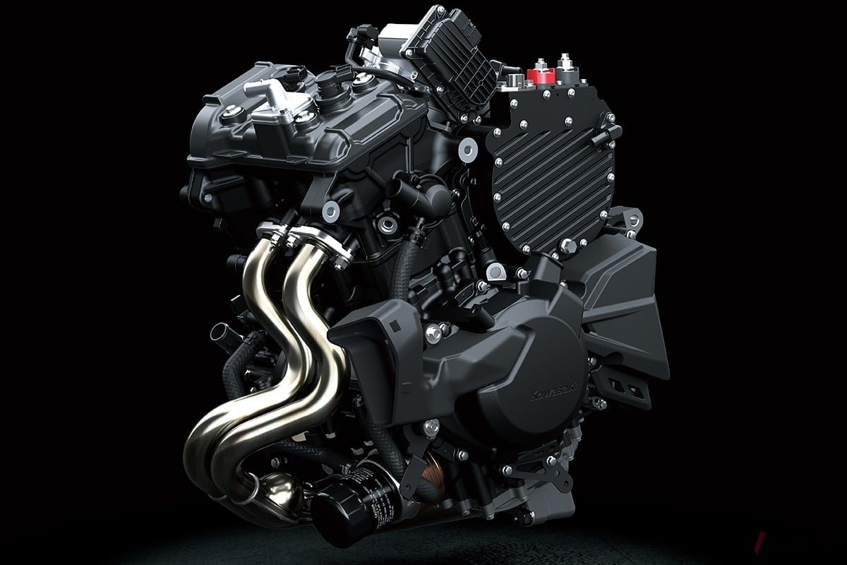 451ccの水冷4ストローク並列2気筒ガソリンエンジンと交流同期モーターのストロングハイブリッド