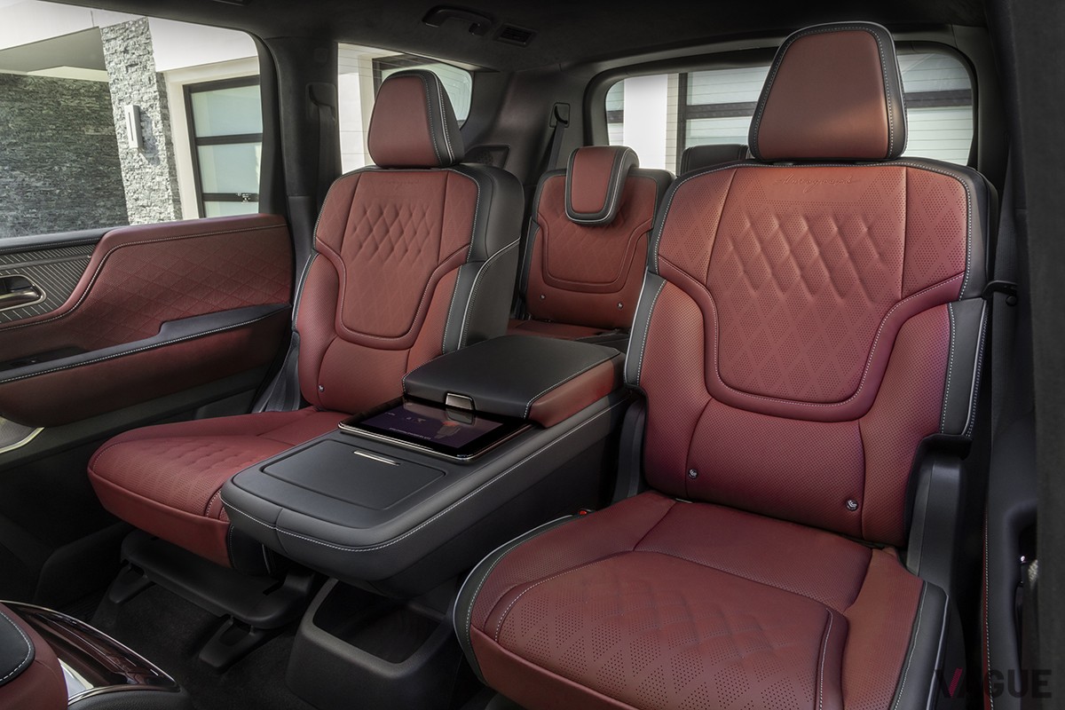 北米でフルモデルチェンジ、2024年7月より発売されるインフィニティ新型「QX80」のインテリア