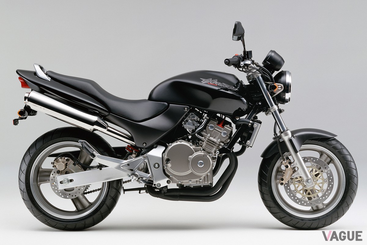 1996年1月に登場したホンダ「ホーネット」。250ccエンジンを搭載した軽ニ輪だった