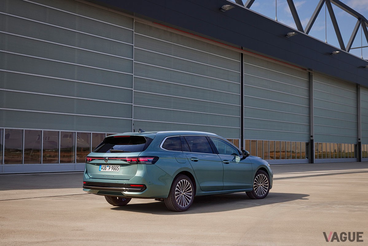 VW新型「パサート」