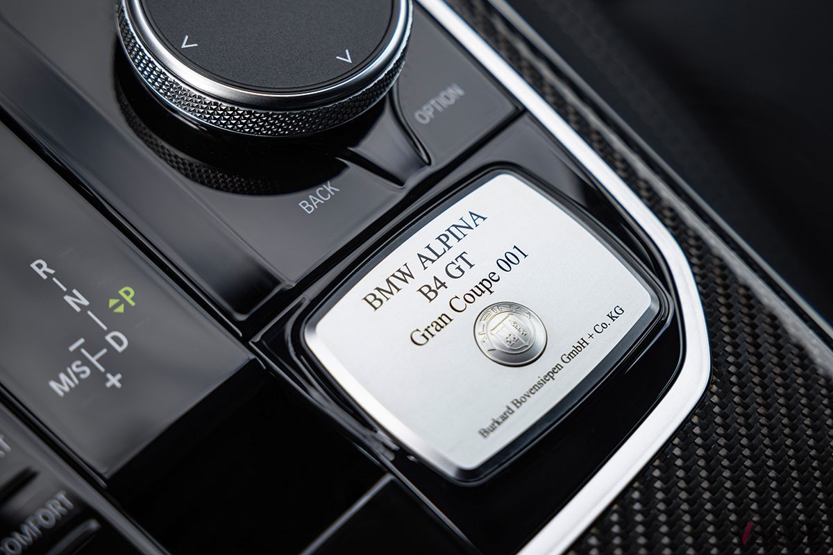 流麗かつ高性能なBMWアルピナ「B4 GTグランクーペ」