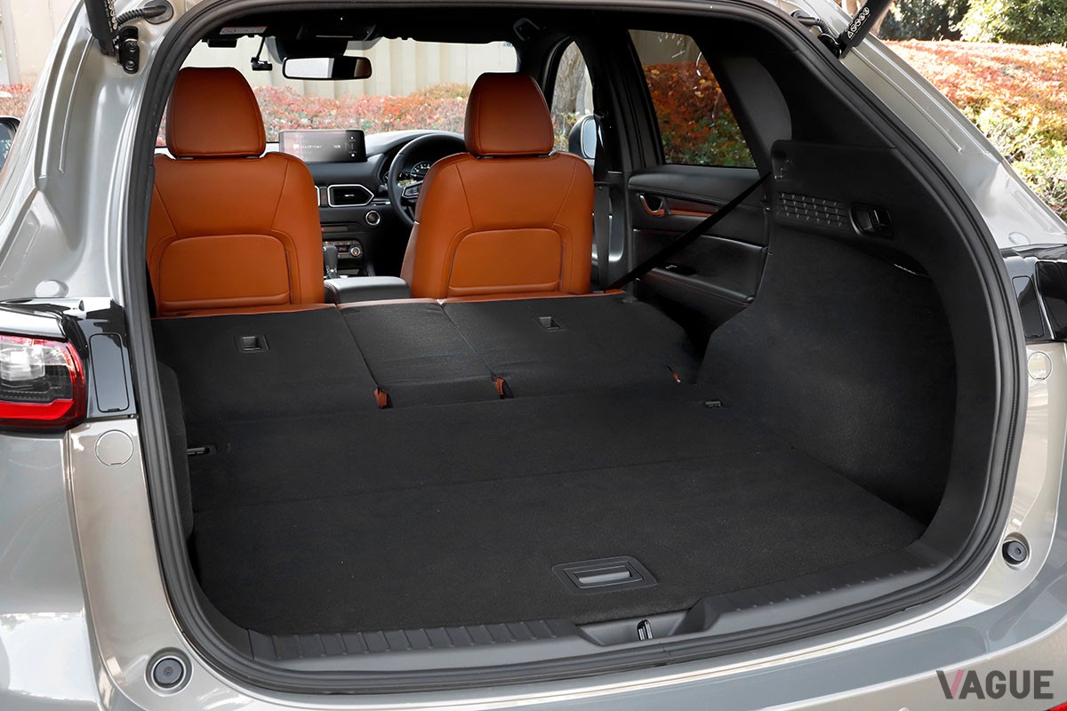 今も色あせない魅力を備えた現行型のマツダ「CX-5」