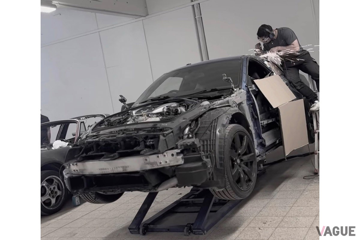 アルティザン「GT-R」の制作風景