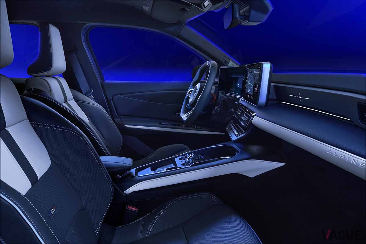 世界初公開された新型「アルピーヌA290」