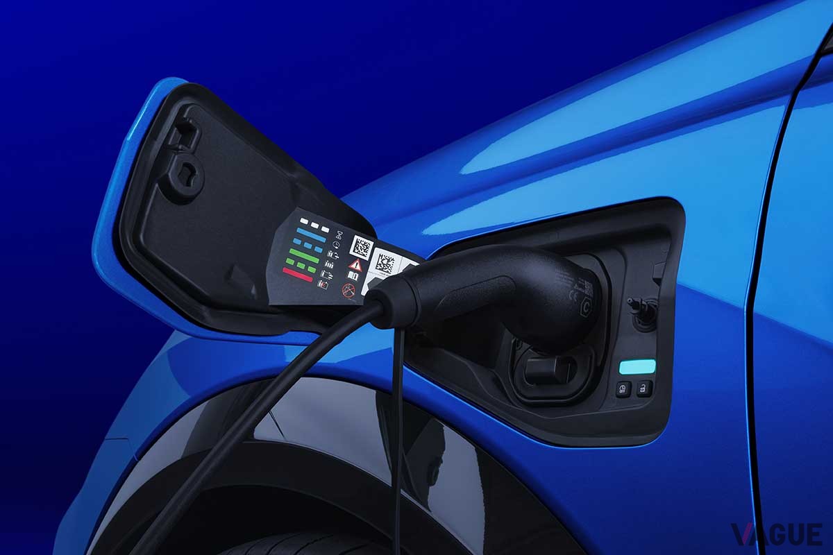 世界初公開された新型「アルピーヌA290」