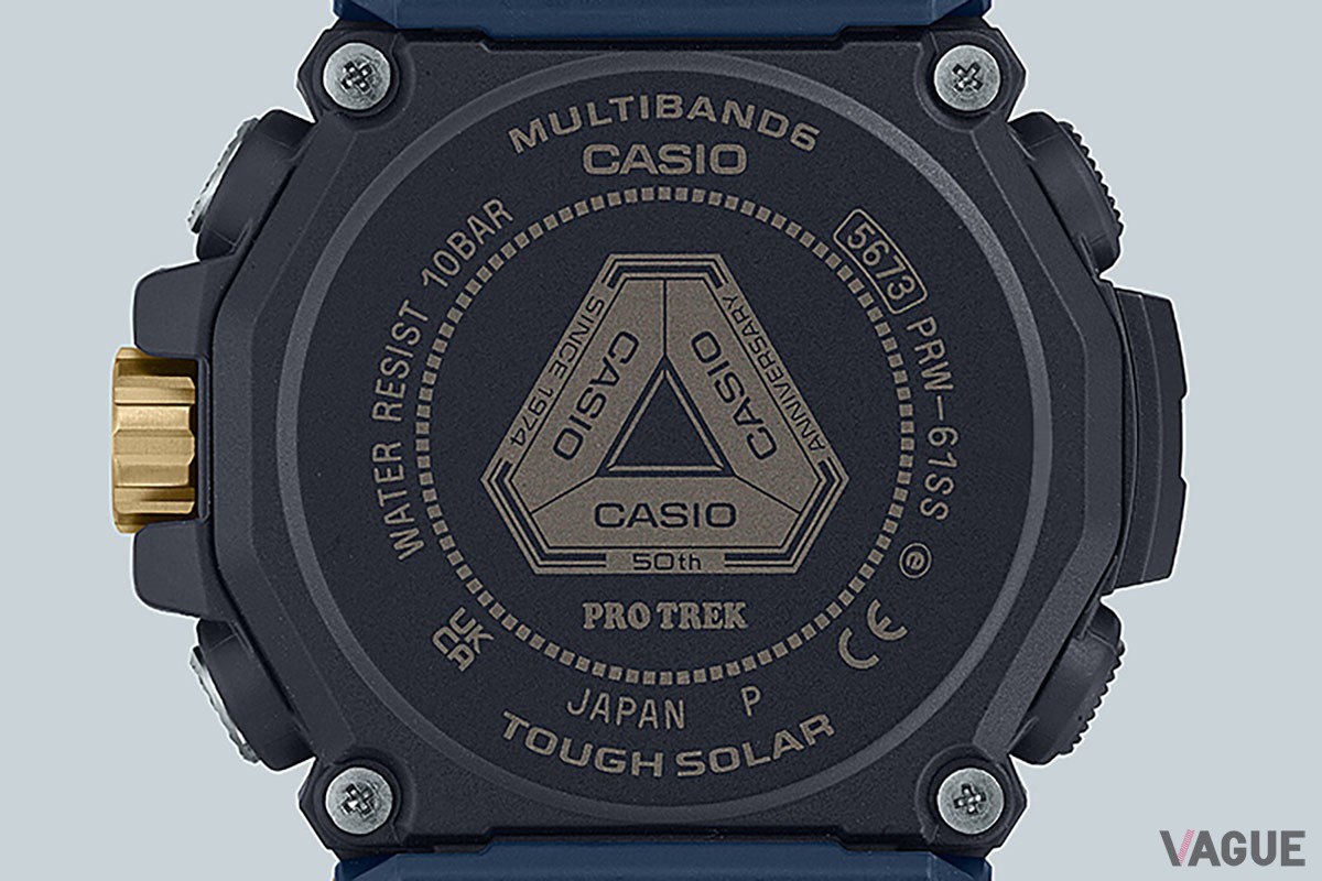 プロトレックの裏蓋にもカシオトロン同様の三角モチーフが。