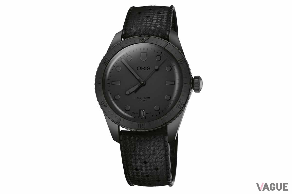 今回の誕生日モデル「ヘルシュタインエ ディション2024」（66万円）は120周年という特別感に加えて、初めてのオールブラック仕様がファンを新鮮な気持ちにさせてくれる