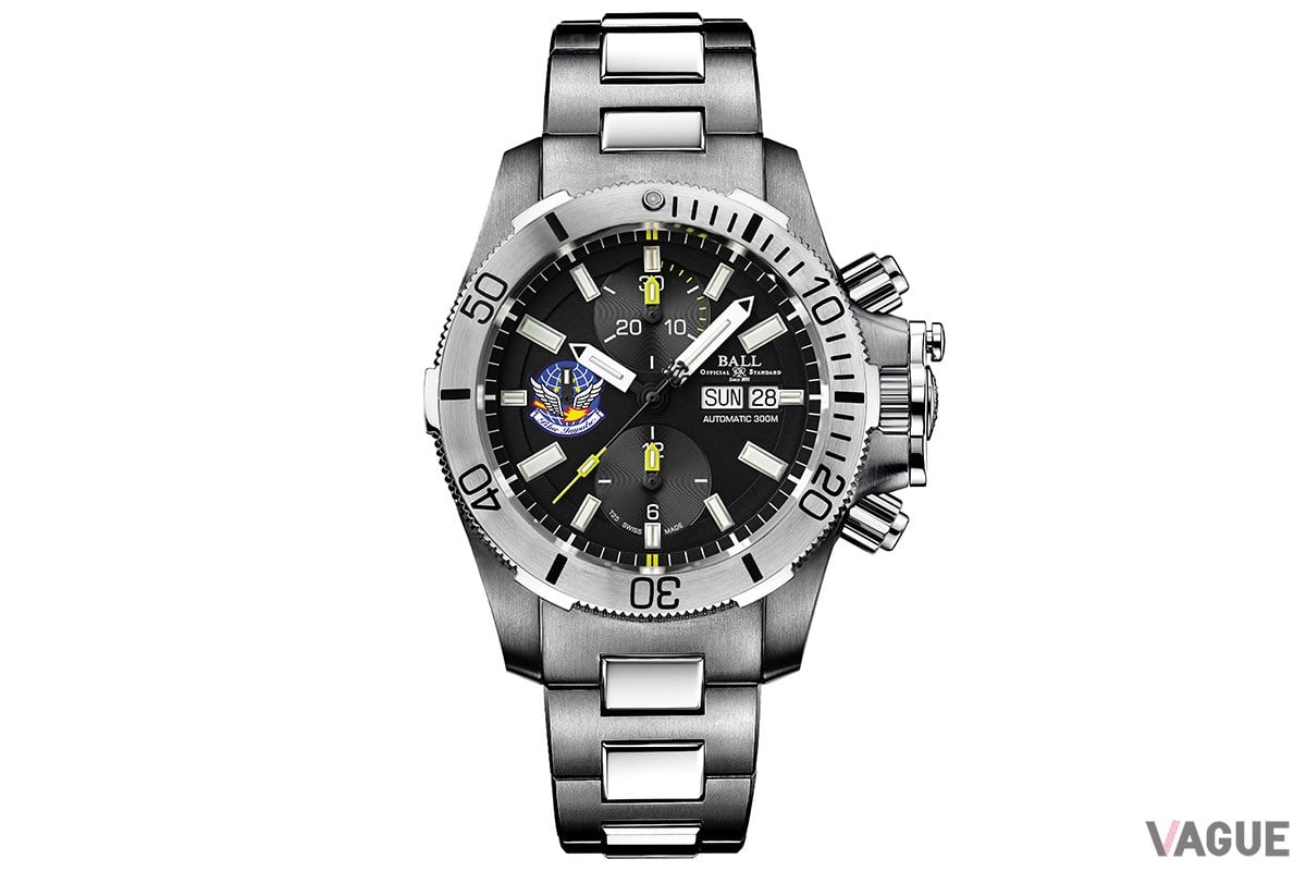 クロノグラフはイエローで色分け＆アクセントに