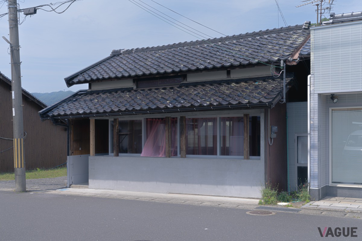 平家の古民家を改修した部屋