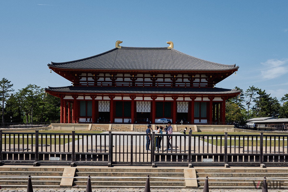 歴史ある町の観光拠点となる好⽴地