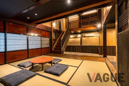 相川の町人が関わってつくる“まちごとホテル”でもある