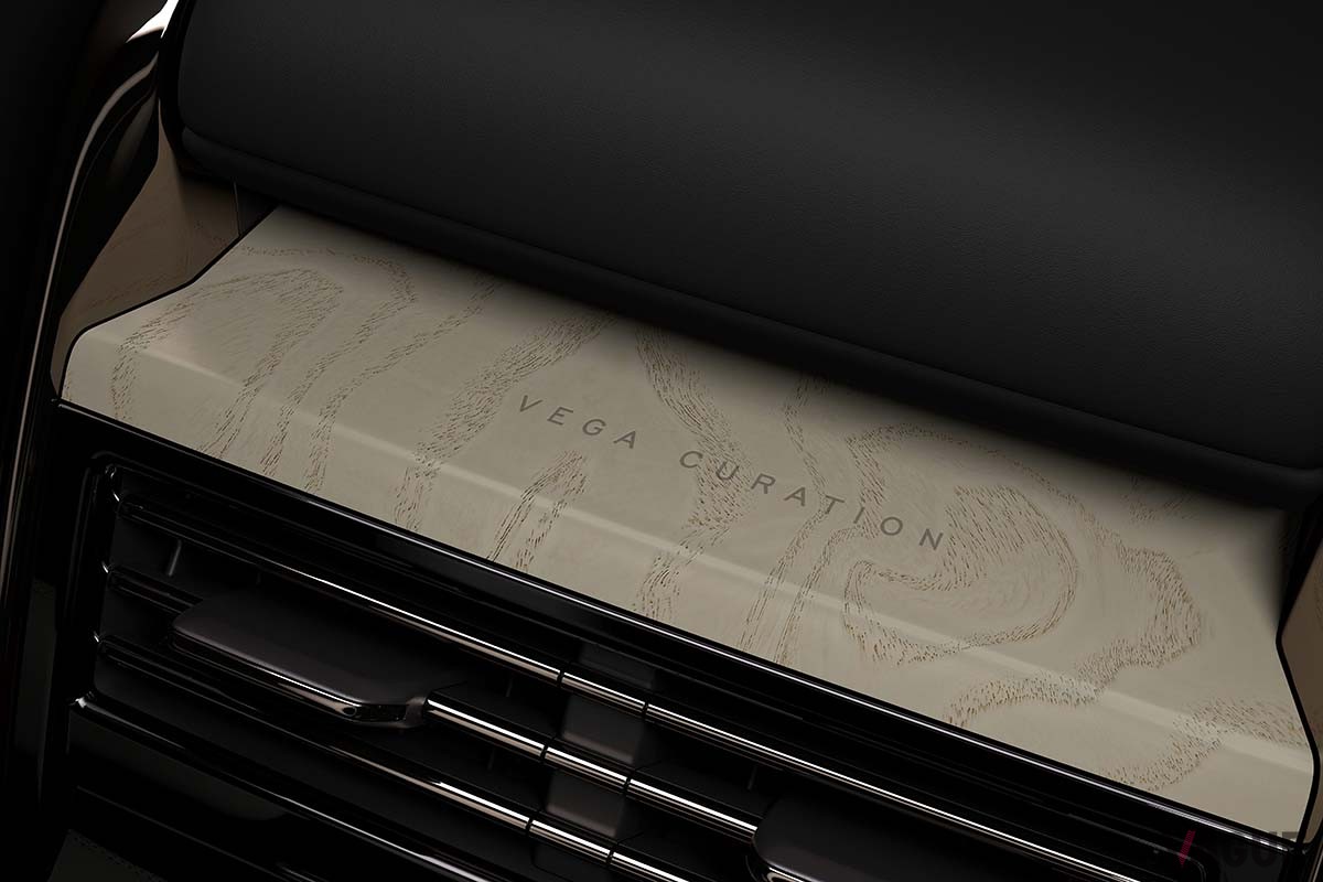 限定車「レンジローバースポーツ セレスティアル・ベガ」