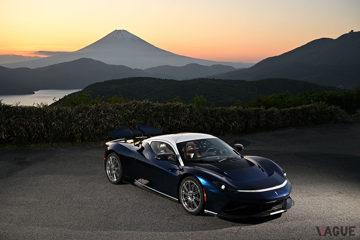 最高出力1900ps、最大トルク2340Nmを発生するアウトモービリ ピニンファリーナ発の電動スーパーカー「バッティスタ」