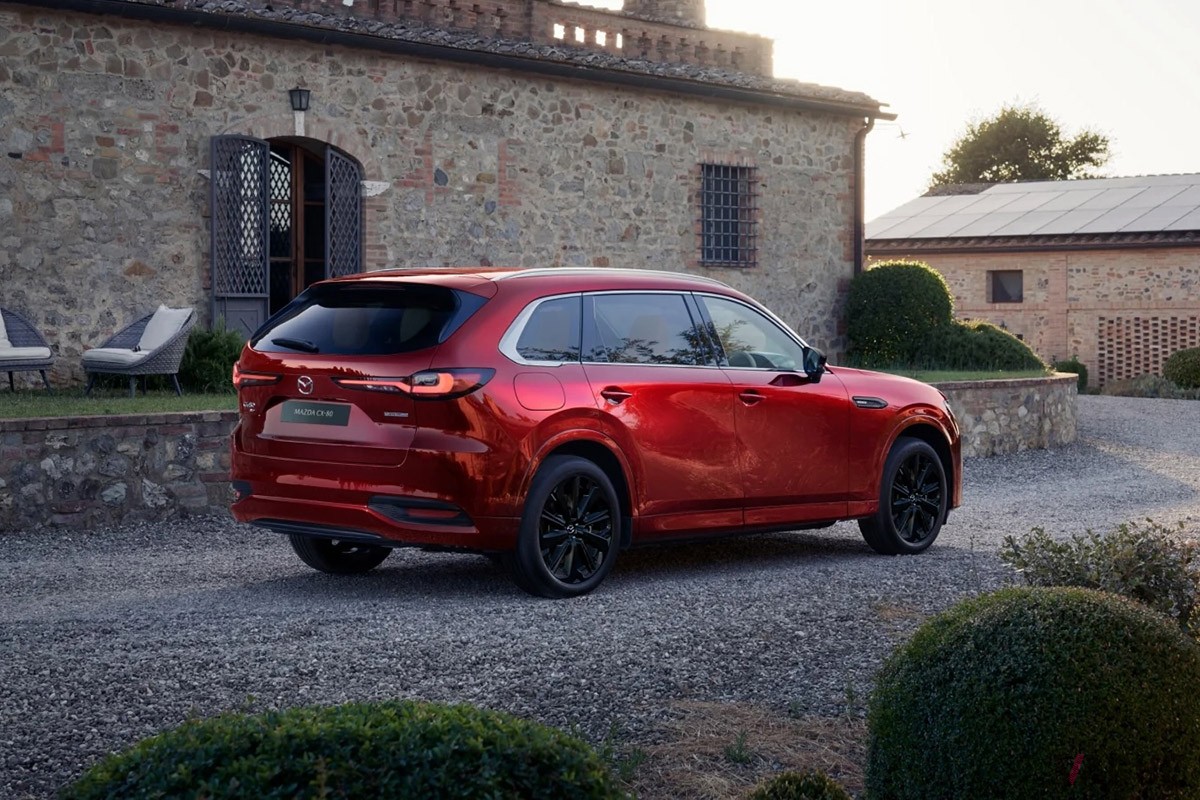 「CX-60」と同様、豪華でおしゃれなインテリアも見どころのマツダ新型「CX-80」
