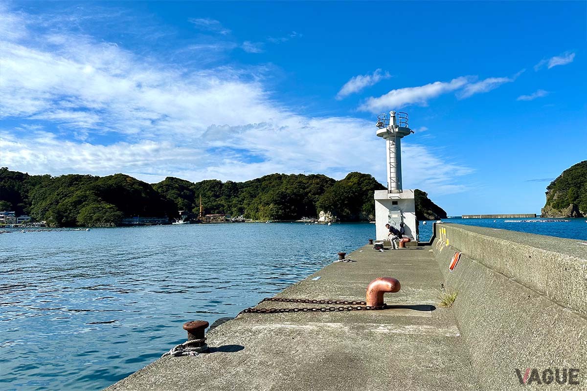 田子漁港を代表する好ポイントの白灯台堤防（現在灯台より先の海側は立ち入り禁止となっています）