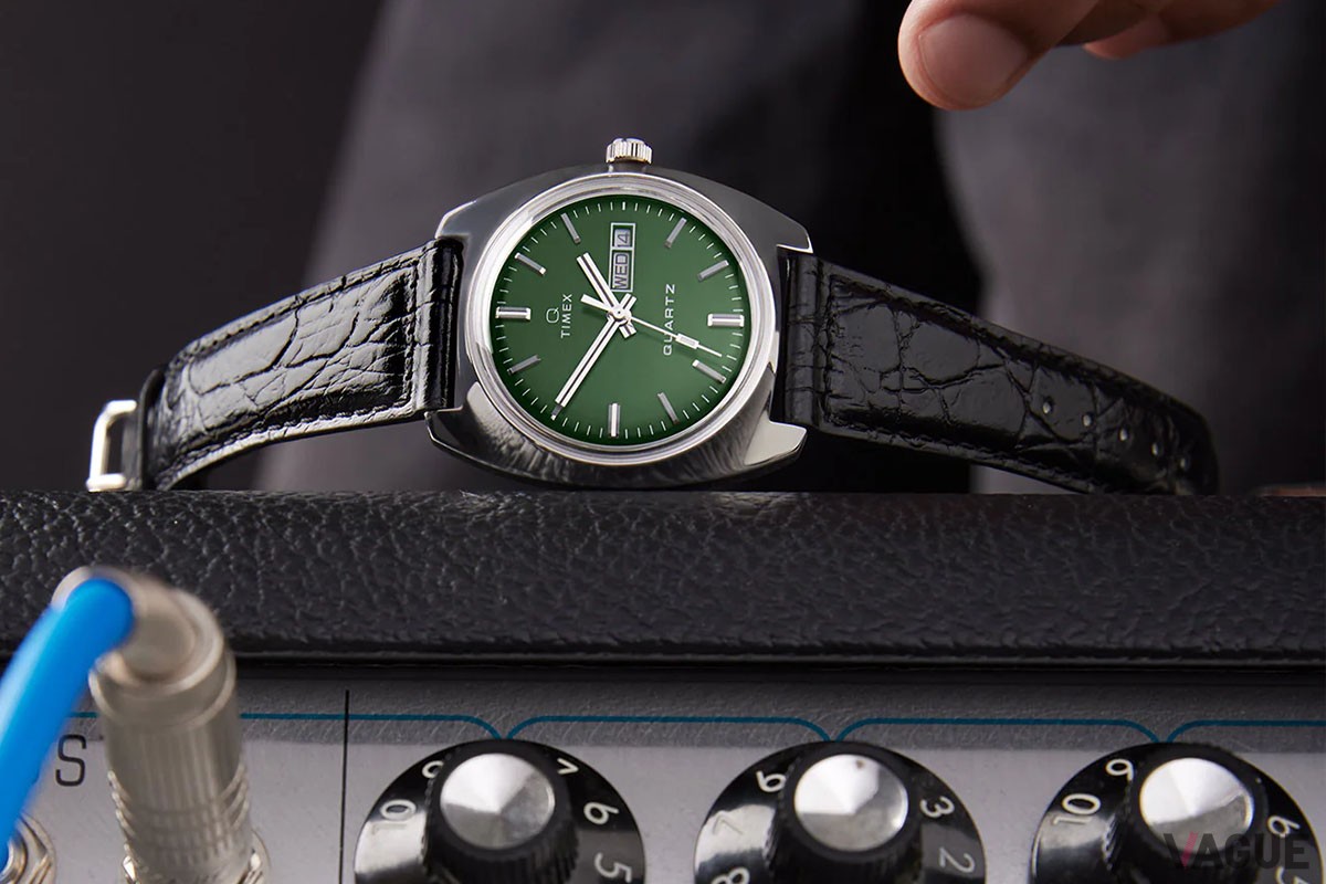 優美なクッション型ケースを採用した2024年のリイシューモデル「Q TIMEX 1978 DAY/DATE (キュー タイメックス 1978 デイデイト)」