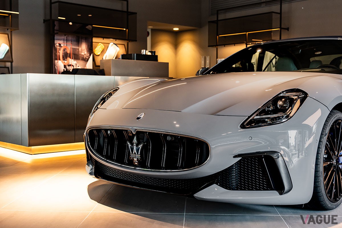 日本初公開を果たしたマセラティの美しい4シーターオープン新型「グランカブリオ」