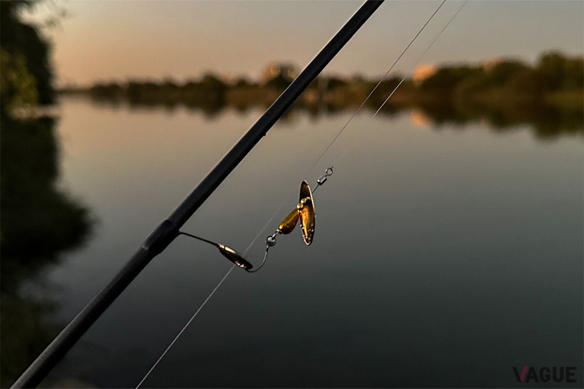 ゴールド系は明かりの少ない夕暮れ時に効果を発揮する印象です