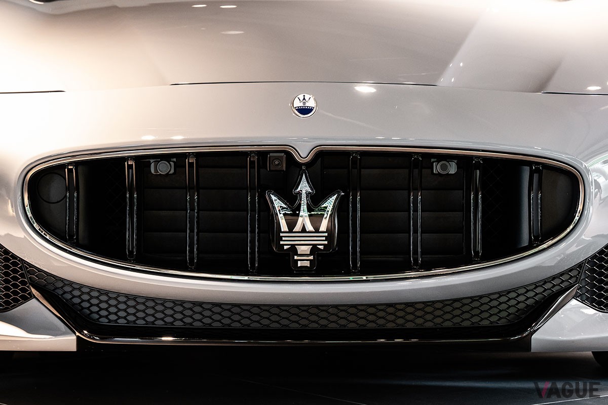 日本初公開を果たしたマセラティの美しい4シーターオープン新型「グランカブリオ」