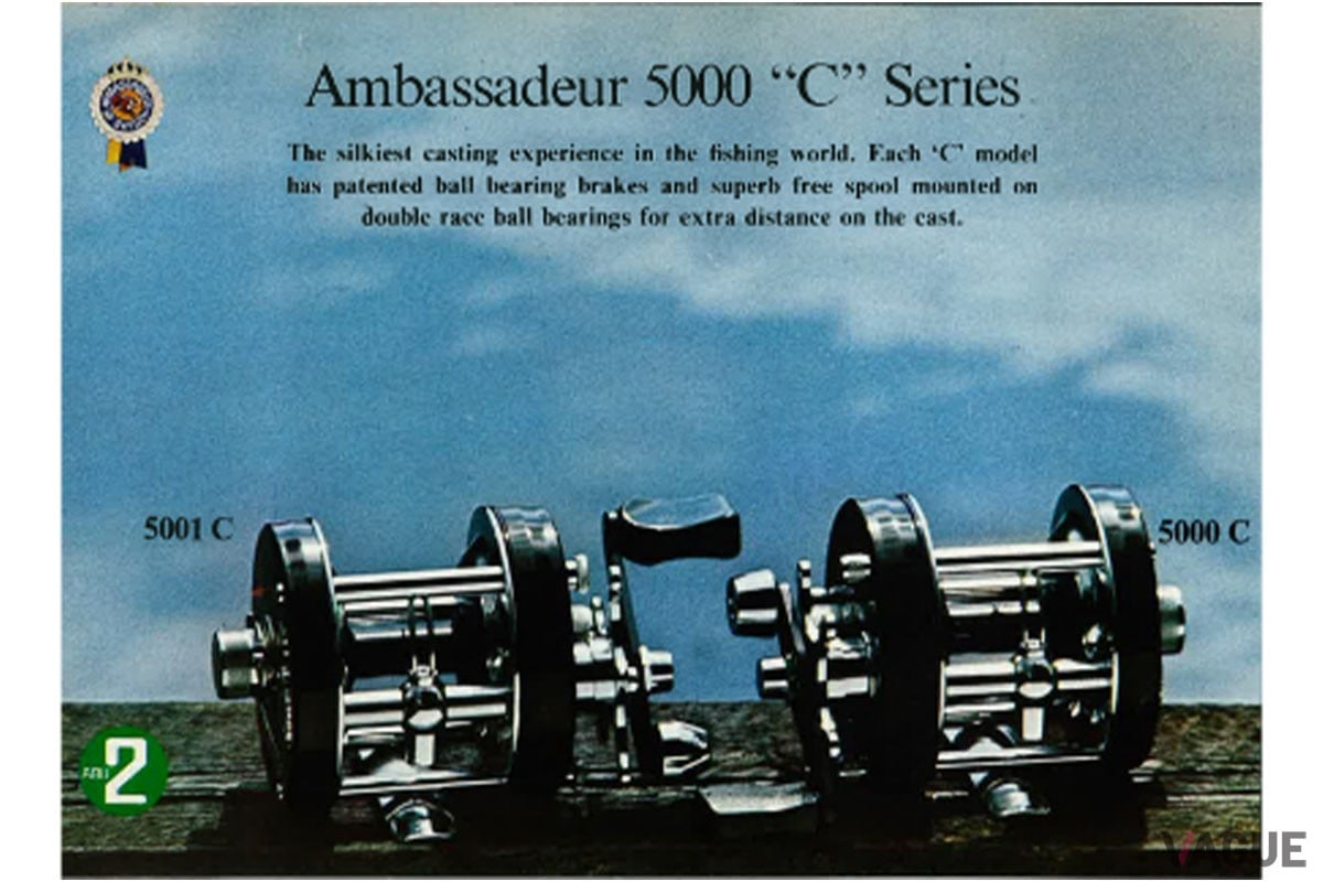 作家の開高健氏も愛用した「Ambassadeur 5000C」。左側にハンドルを配した「Ambassadeur 5001C」もラインアップされていました