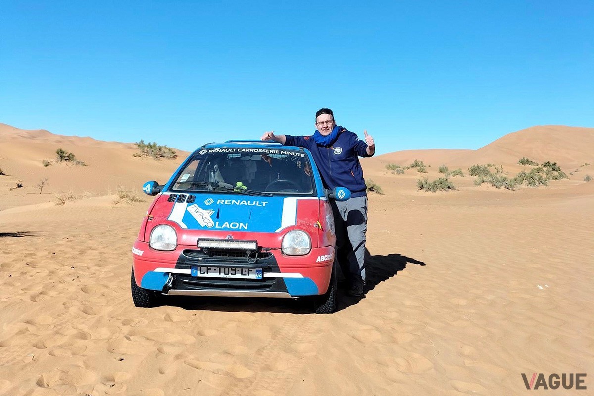 スペインのサン・セバスティアンからモロッコのマラケシュまでの2500マイルを走破する「トゥインゴ・レイド」（C）BLUE RALLY