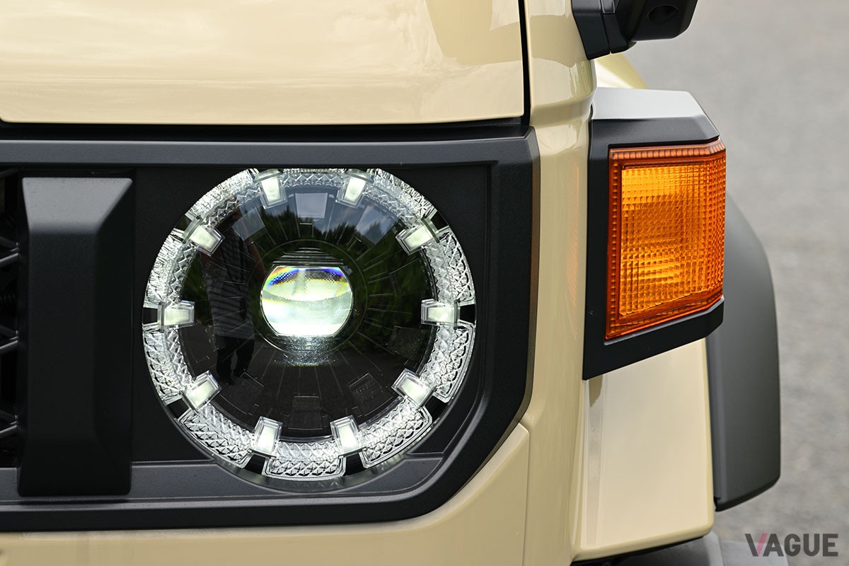 大幅にモダナイズされたものの、イマドキのクルマとは明確に感覚が異なるトヨタ新型「ランドクルーザー70」