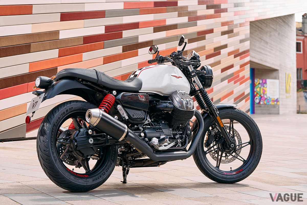 イタリア最古のモーターサイクルブランドであるモト・グッツィ発、ベストセラー「V7 ストーン」ベースの特別仕様車「V7 ストーン テン」