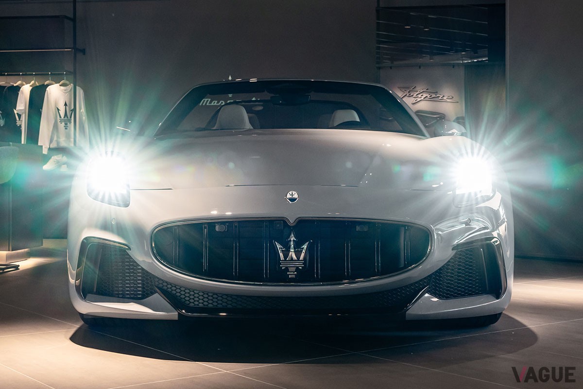 日本初公開を果たしたマセラティの美しい4シーターオープン新型「グランカブリオ」