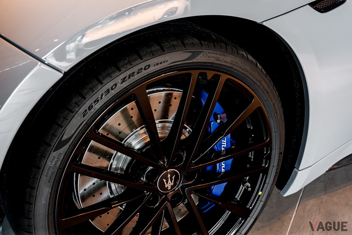 日本初公開を果たしたマセラティの美しい4シーターオープン新型「グランカブリオ」