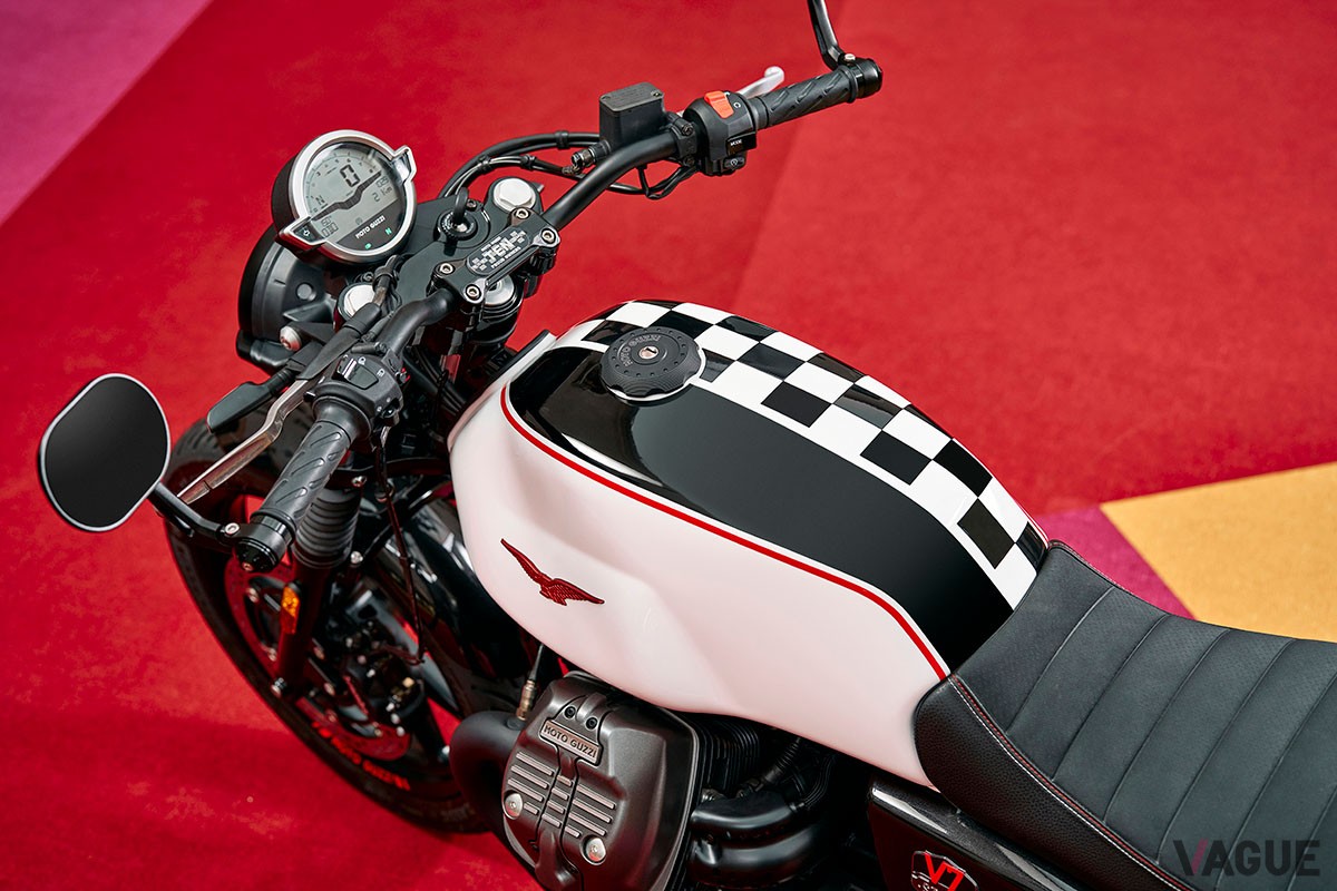 イタリア最古のモーターサイクルブランドであるモト・グッツィ発、ベストセラー「V7 ストーン」ベースの特別仕様車「V7 ストーン テン」
