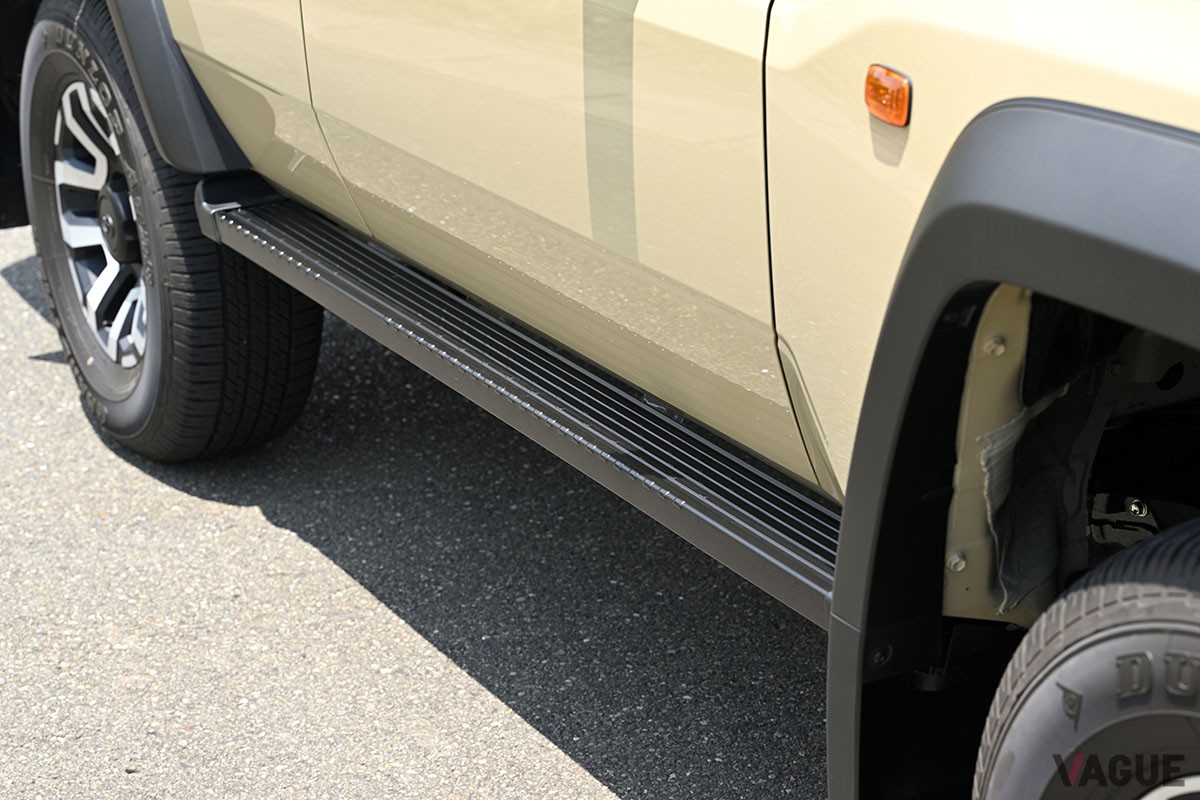 大幅にモダナイズされたものの、イマドキのクルマとは明確に感覚が異なるトヨタ新型「ランドクルーザー70」