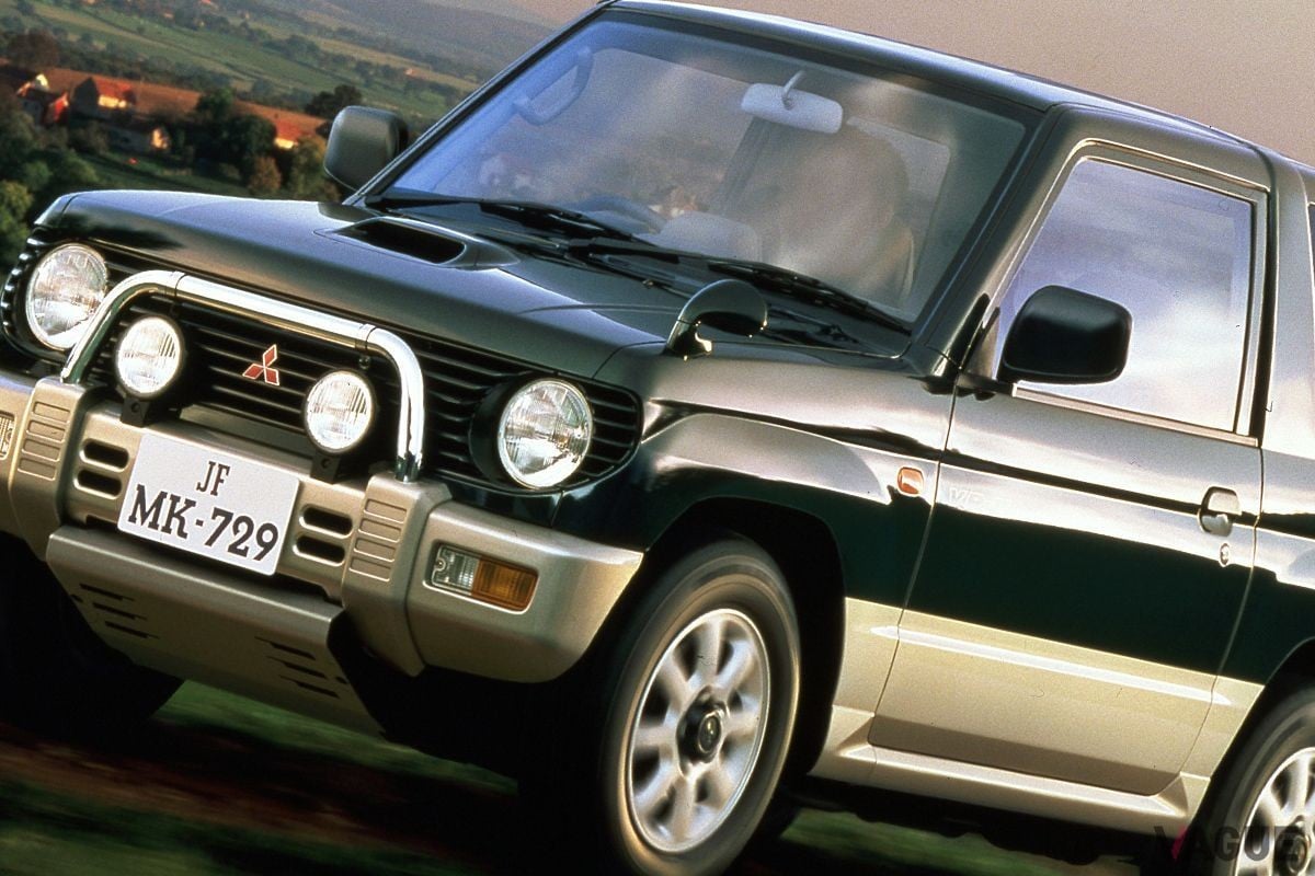 1994年に登場した三菱初代「パジェロミニ」