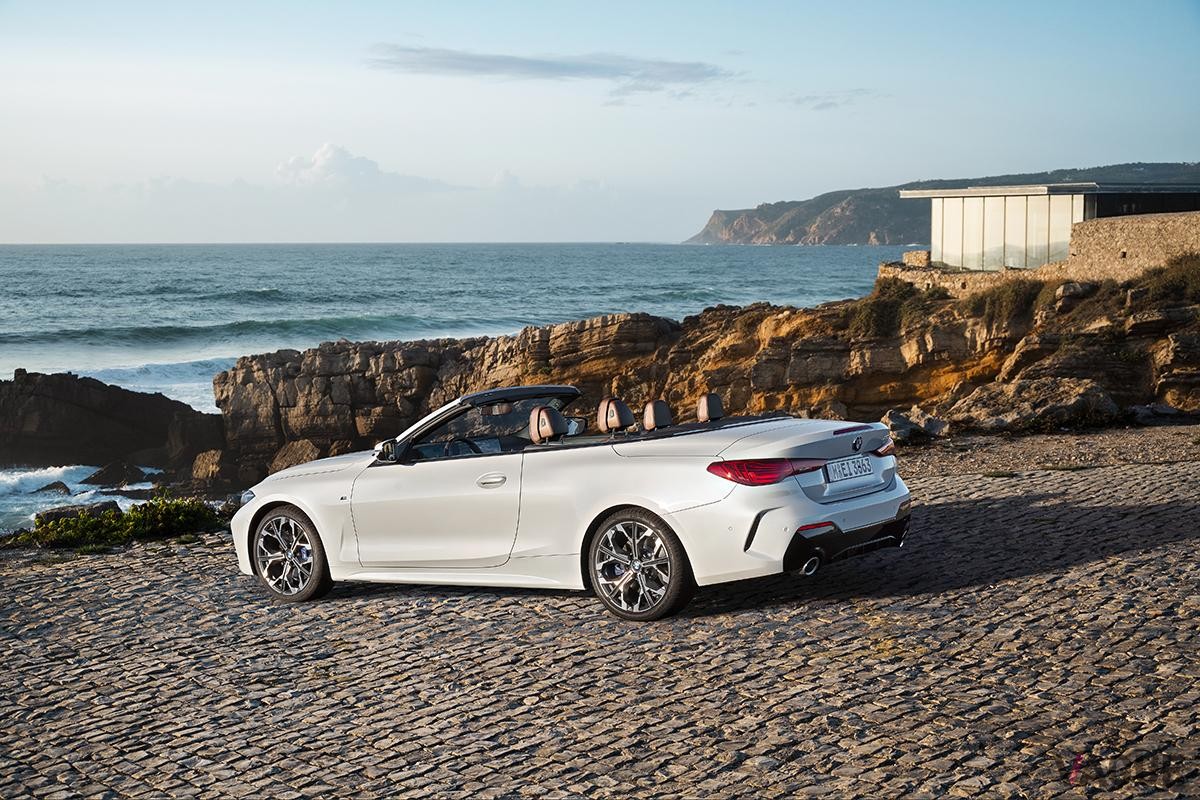 BMW改良新型「4シリーズカブリオレ」