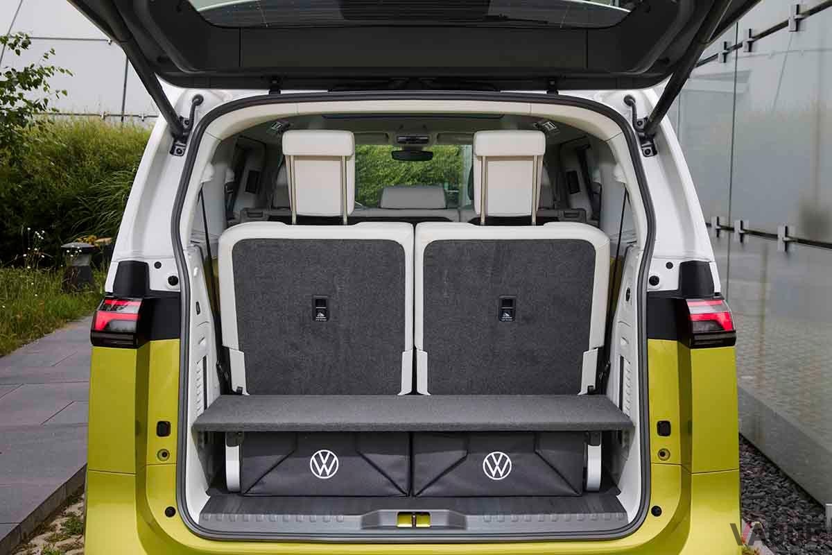 英国市場で登場したVW新型「ID.バズLWB」のインテリア